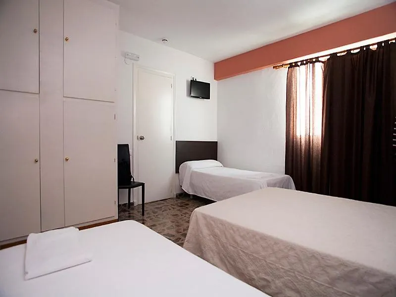 מלון Sant Carlos de la Ràpita Nou Rocamar 2*,